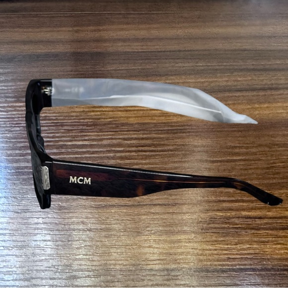MCM Brown Tortoise Shell Men's Sunglasses NWT - Picture 3 of 7